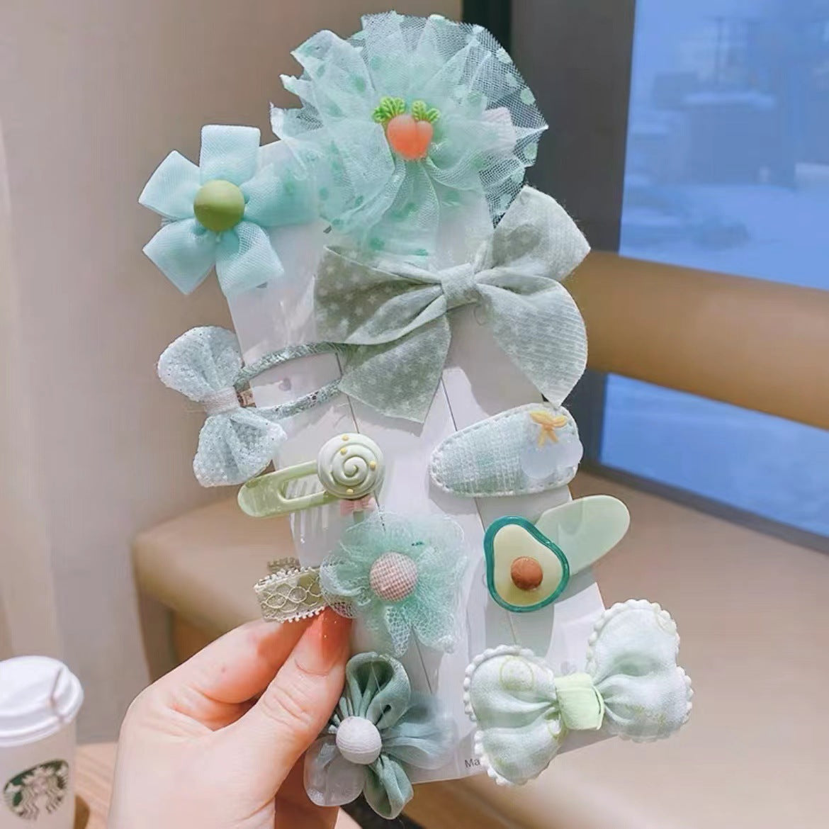 A children's hairpin stall set wholesale summer little girl hairpin cute girl broken hairpin headdress