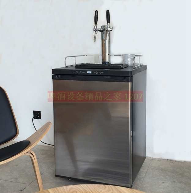 A air-cooled beer machine