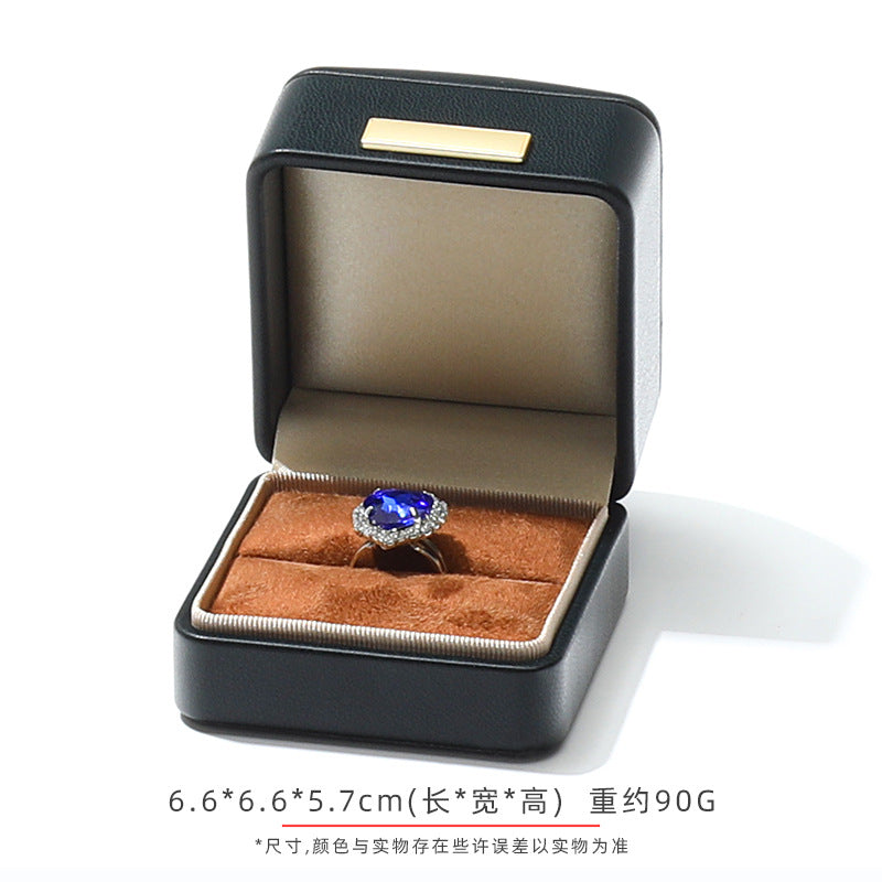 A Arched Leather Ring Jewelry Box