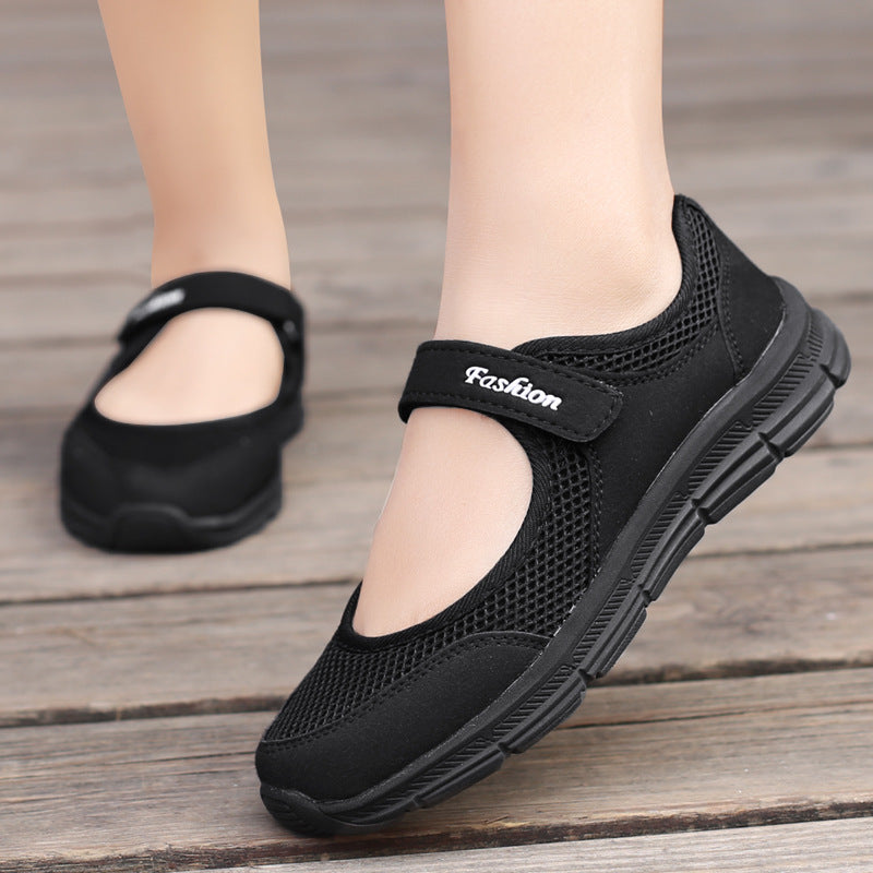 A flat shoe