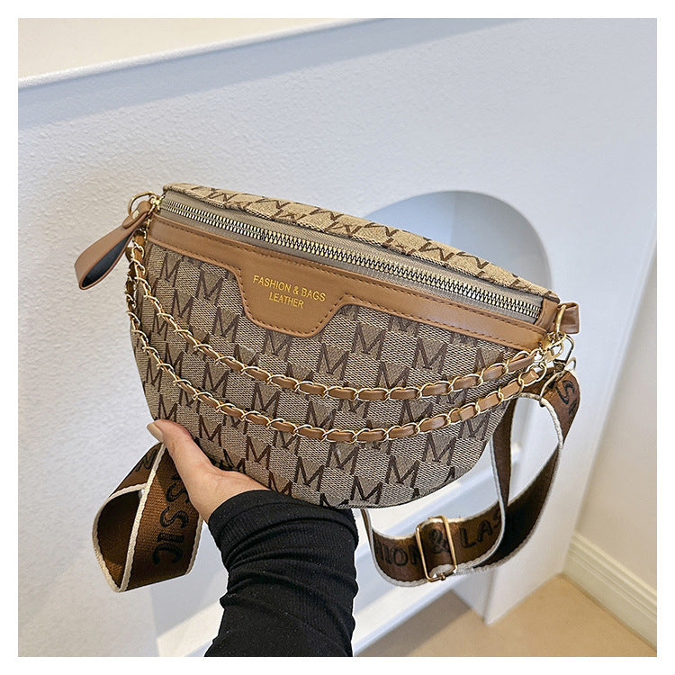 A fashionable Internet celebrity breast bag ins bag
