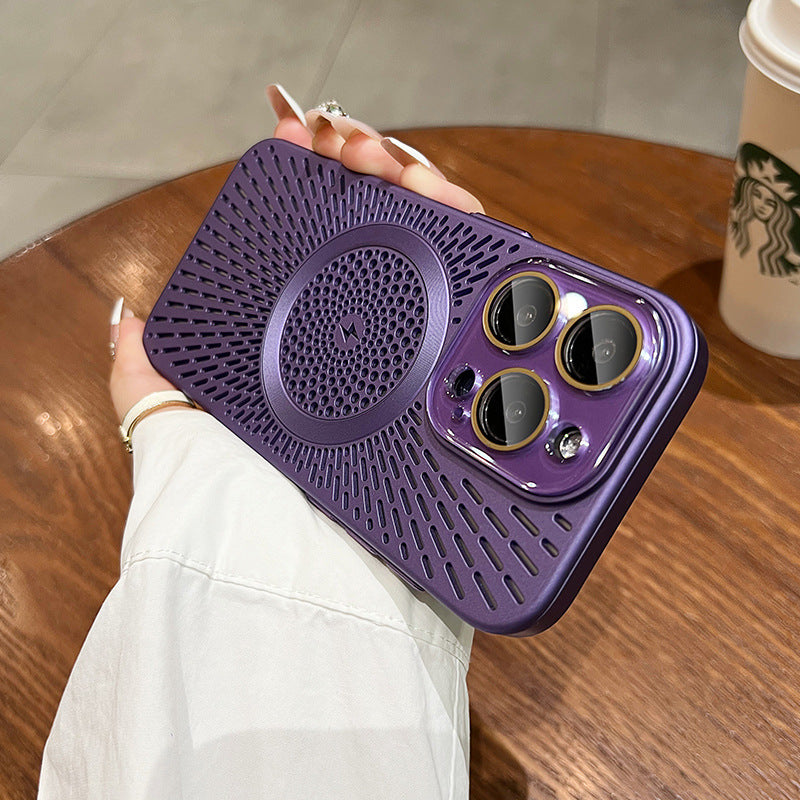 A car magnetic cooling mobile phone case