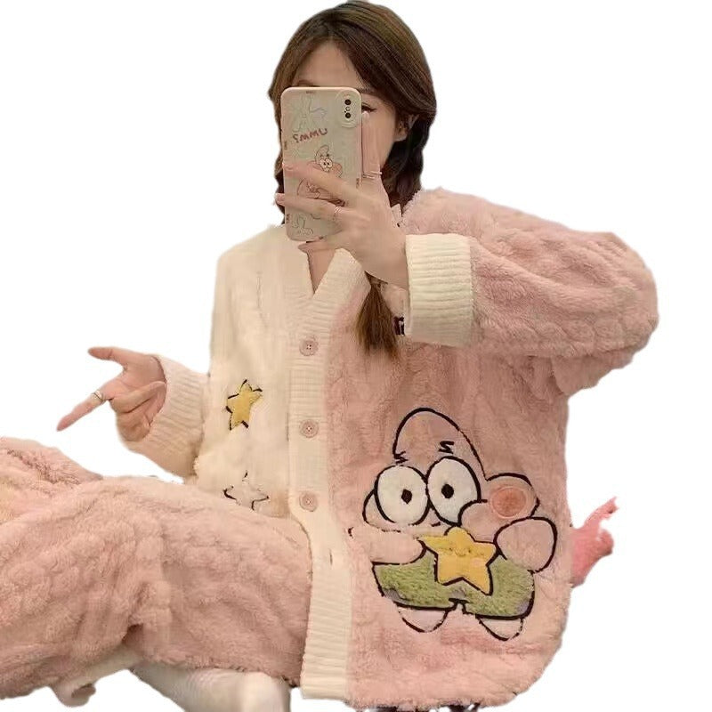 A long sleeve thermal pajamas