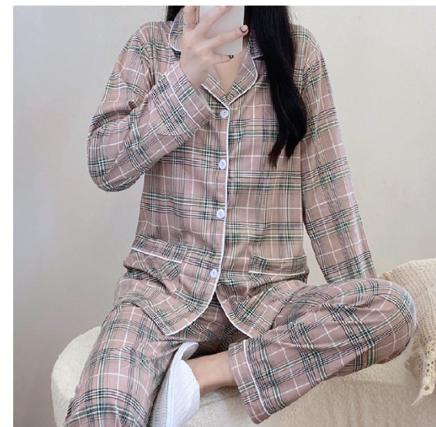 A ladies pajamas