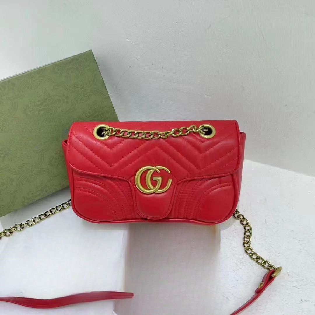 A Classic Women's Shoulder Crossbody Chain Wave Pattern Bag Fashion Versatile Trend Daily Matching Commuter Use Wholesale
