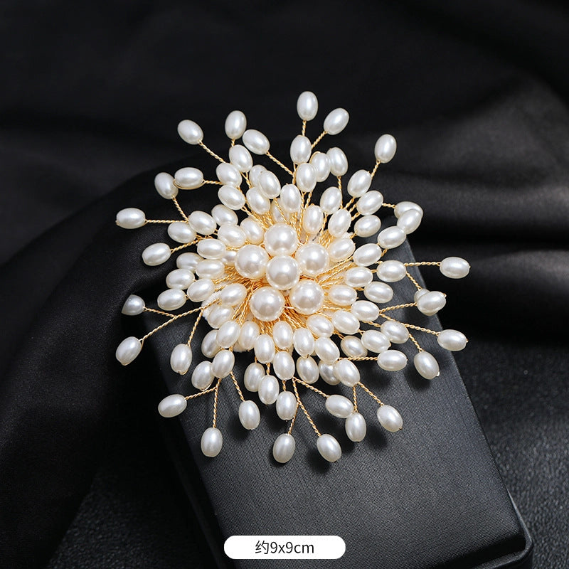 A elegant temperament luxury imitation pearl brooch women's fashion versatile snowflake pin high-end atmospheric corsage coat accessories - Mixbatch