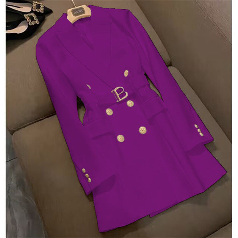 A blazer woman