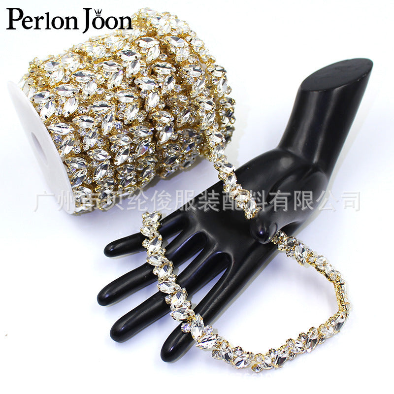 A gold and silver super flash leaf-shaped rhinestone chain clothing, shoe and hat accessories - Mixbatch