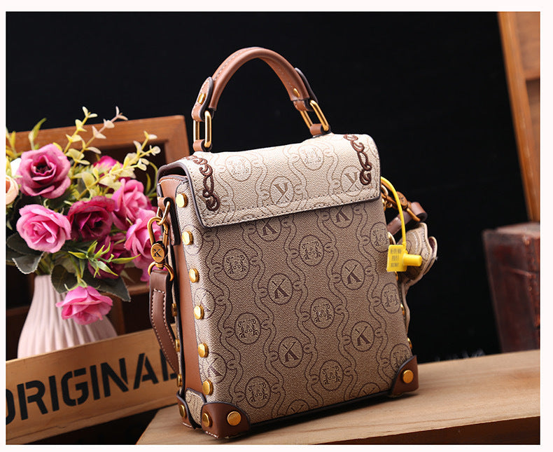 A high-end niche lock portable box bag