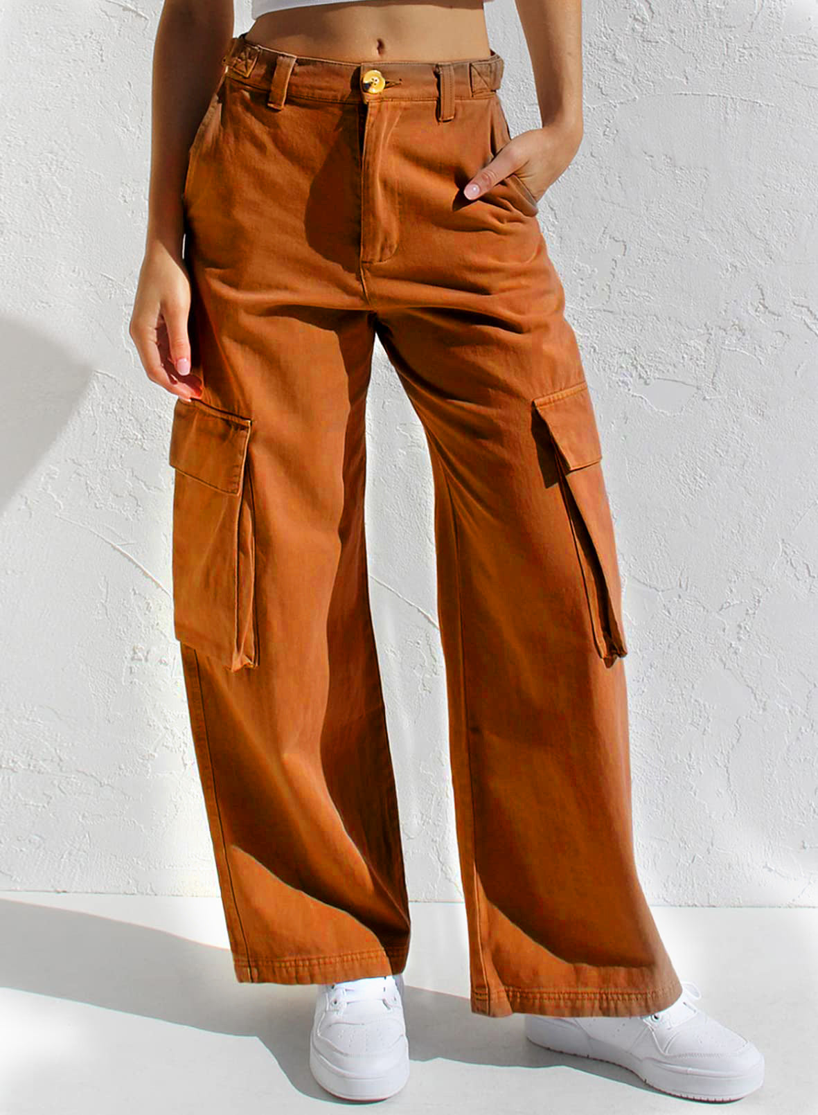 A foreign trade cross-border supply multi-pocket tooling jeans women