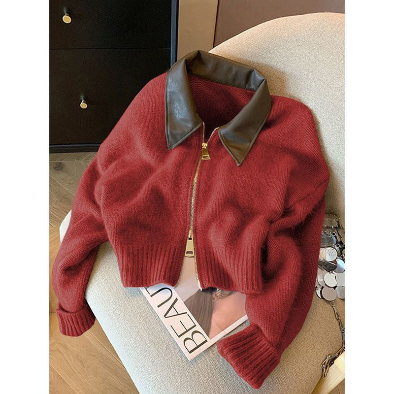 A short sweater jacket