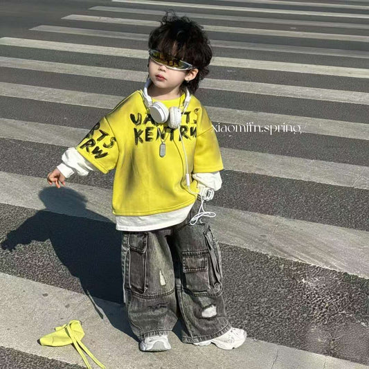 A Children's and teenagers' suit