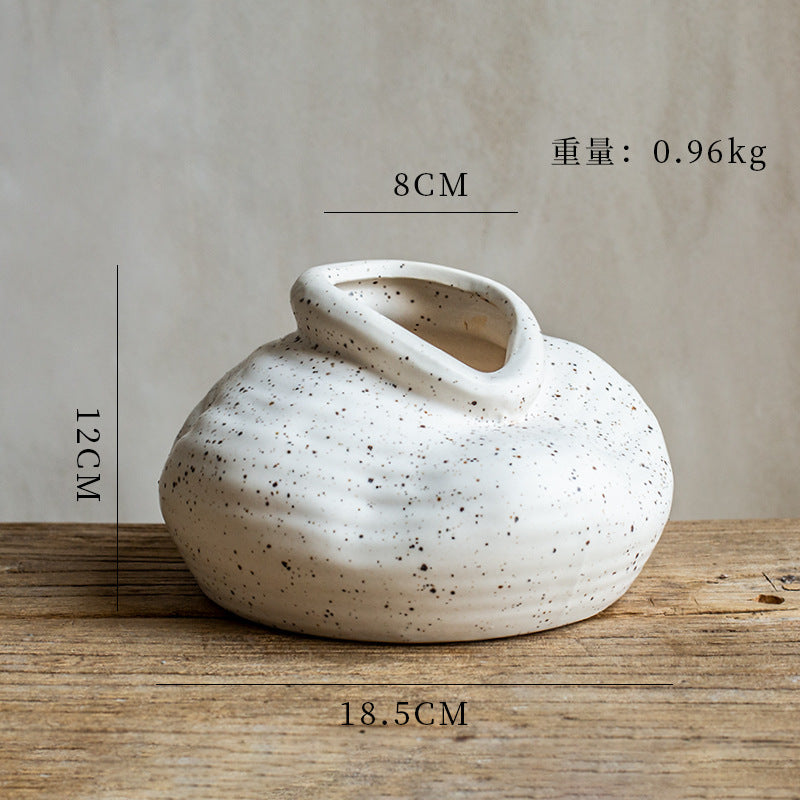 A ceramic ornament creative vase