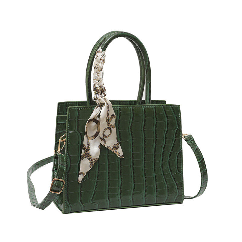 A stone pattern handheld women's bag trendy new lacquered small square bag fashionable and casual simple foreign style shoulder messenger bag
