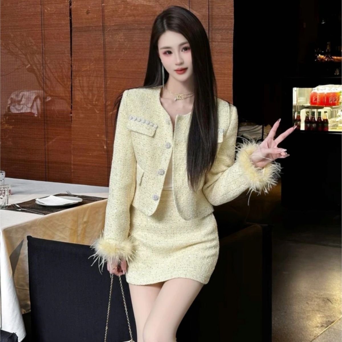 A Spring and Autumn Celebrity Splicing Button Bead Tassel Design Jacket New Fashion Small Fragrant Skirt Two-piece Set