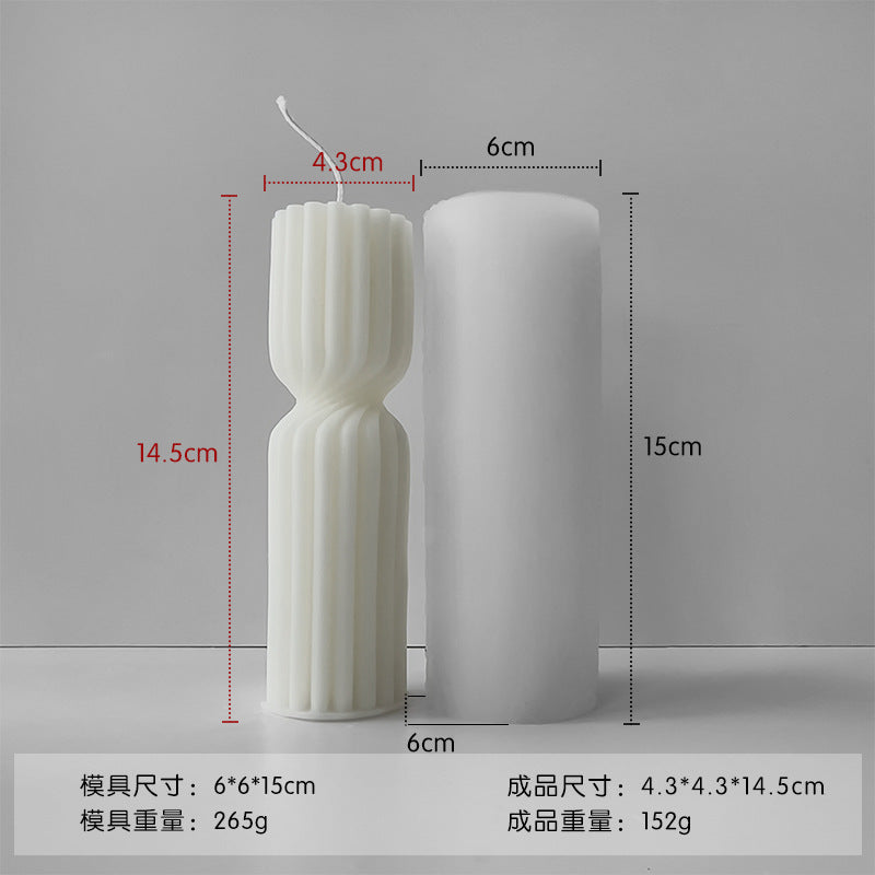 A cylindrical mold