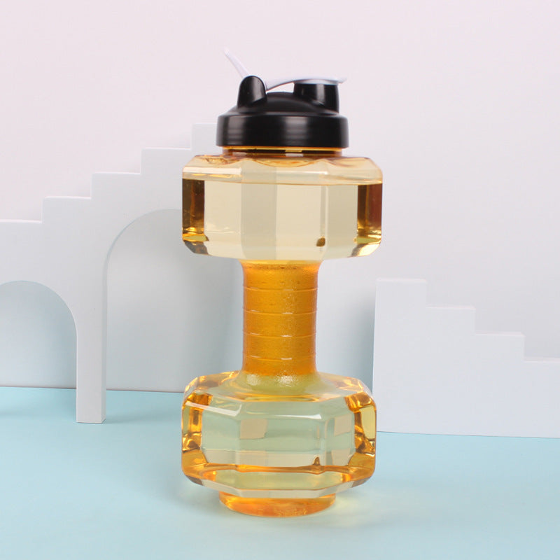 A dumbbell water cup 2600ml