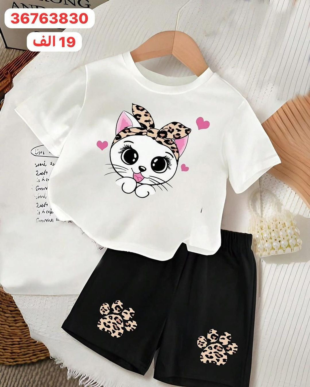 A Children's cute cartoon pattern printing set boys and girls short-sleeved T-shirt + shorts
