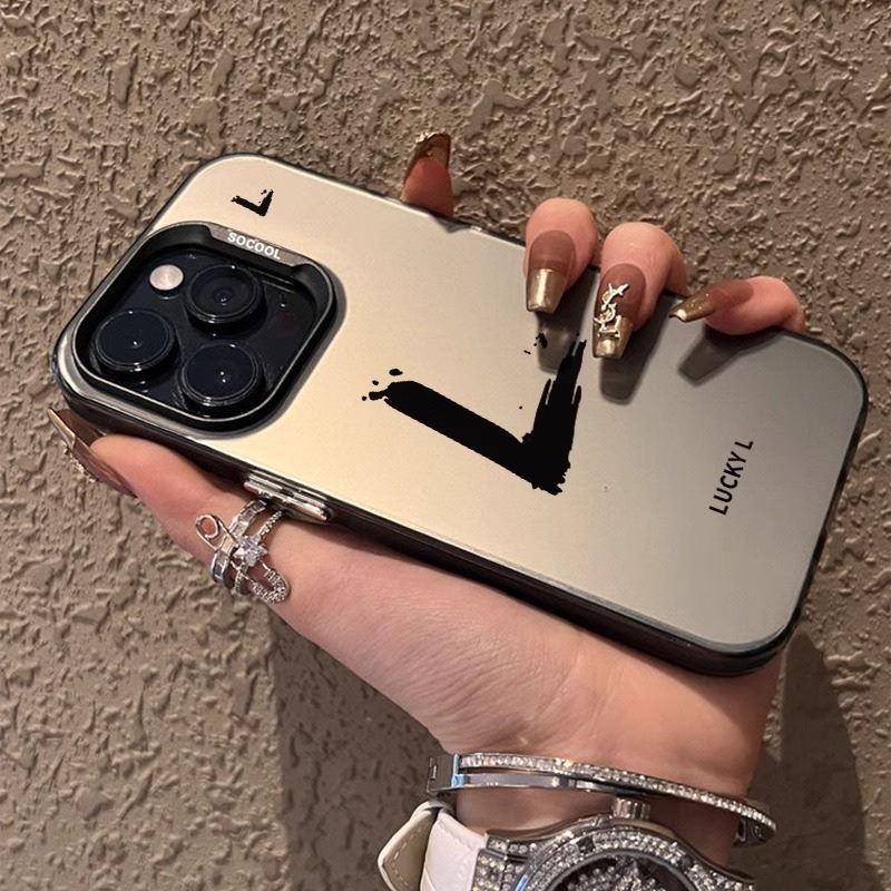 A letter printed mobile phone protective case