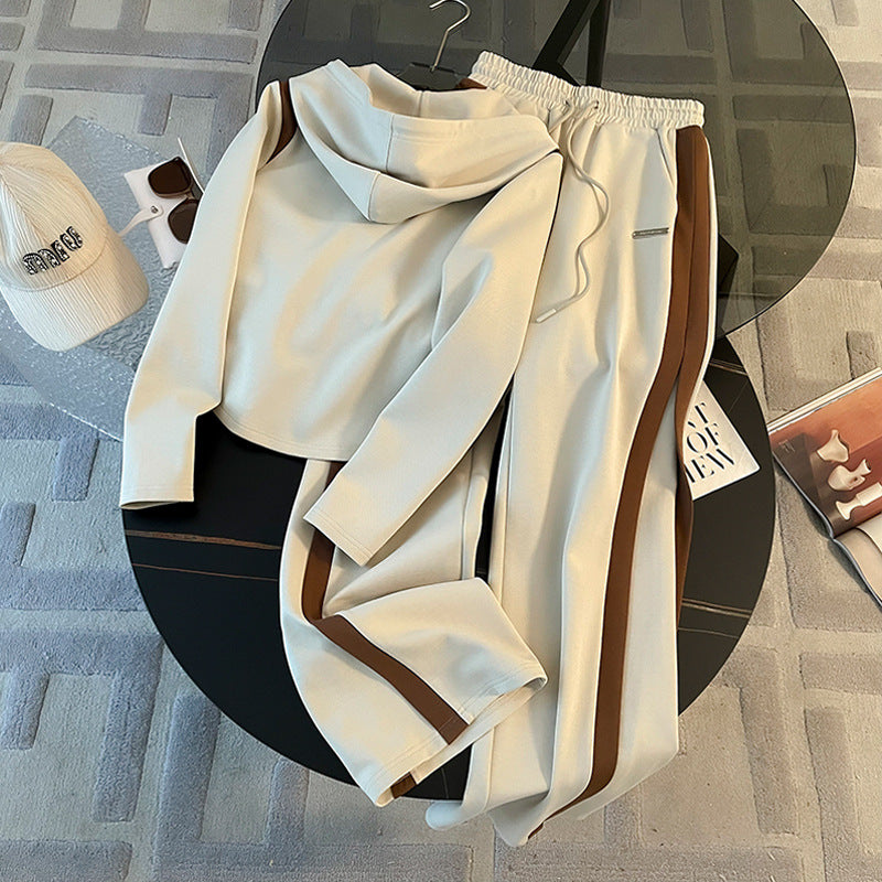 A women's long-sleeved trousers two-piece set