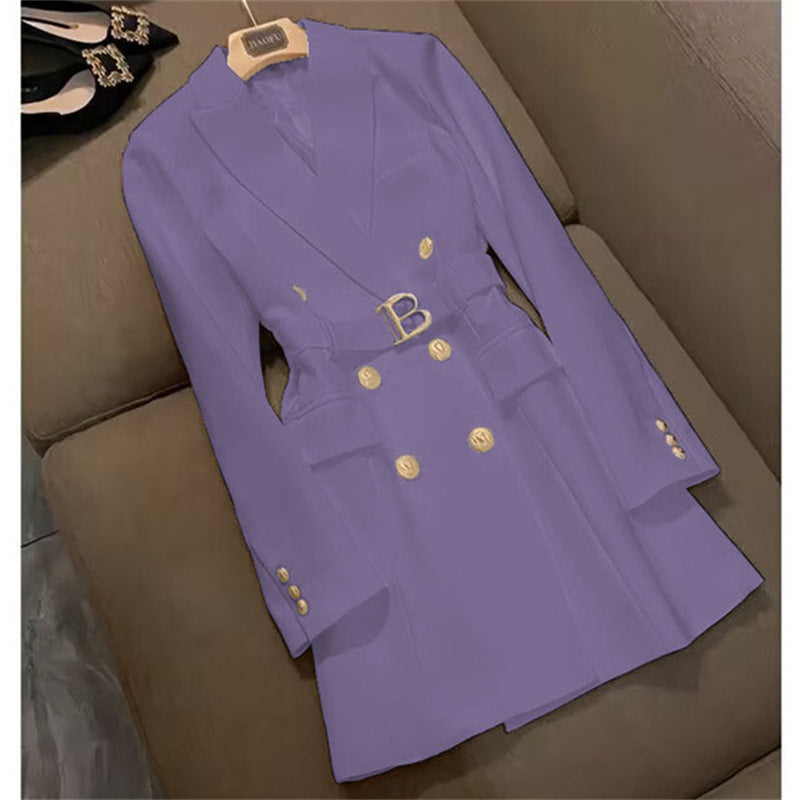 A blazer woman
