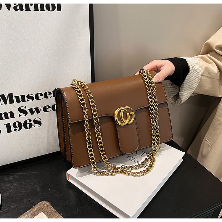 A new fashion chain pu small square bag oblique span bag portable bags