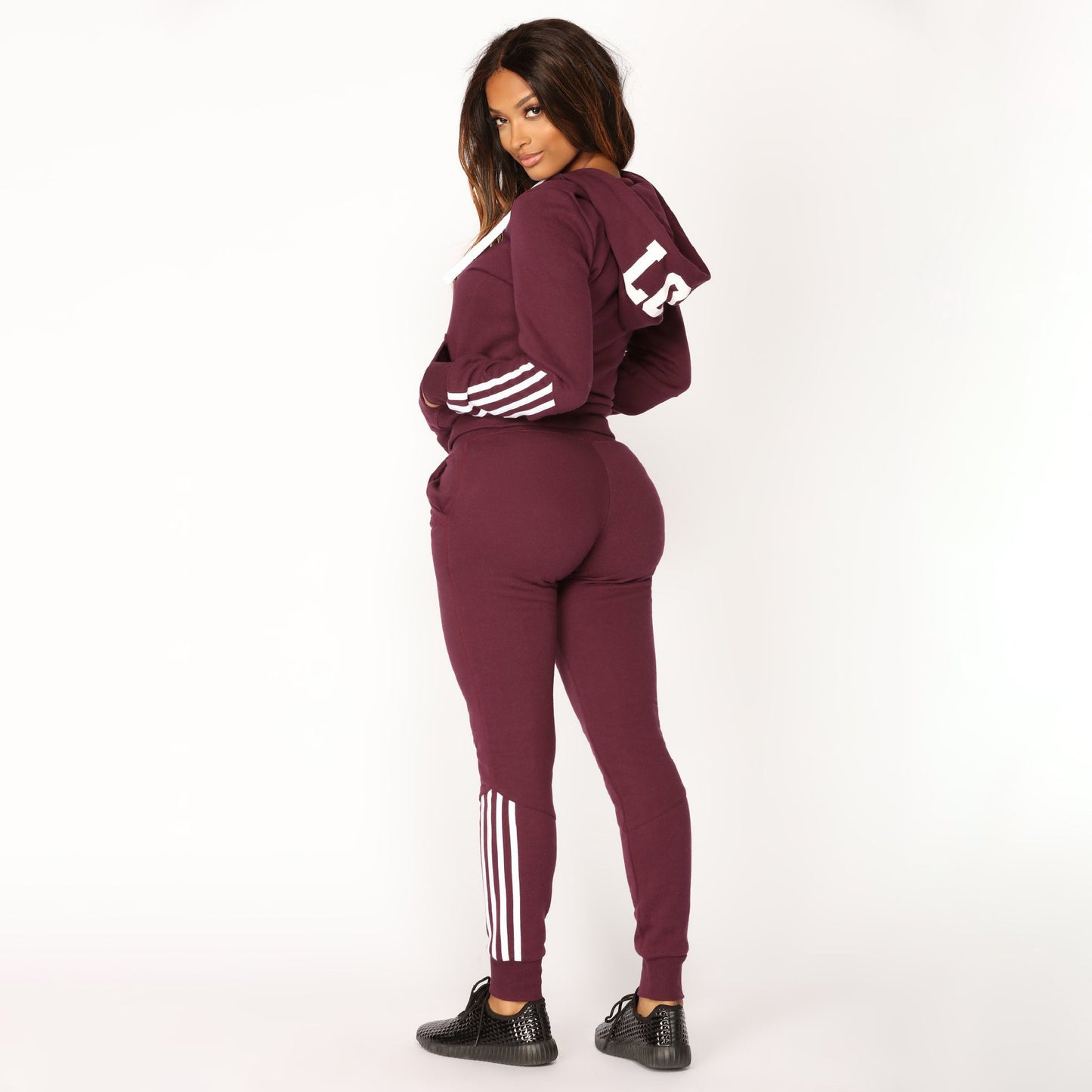 A long-sleeved sweater set