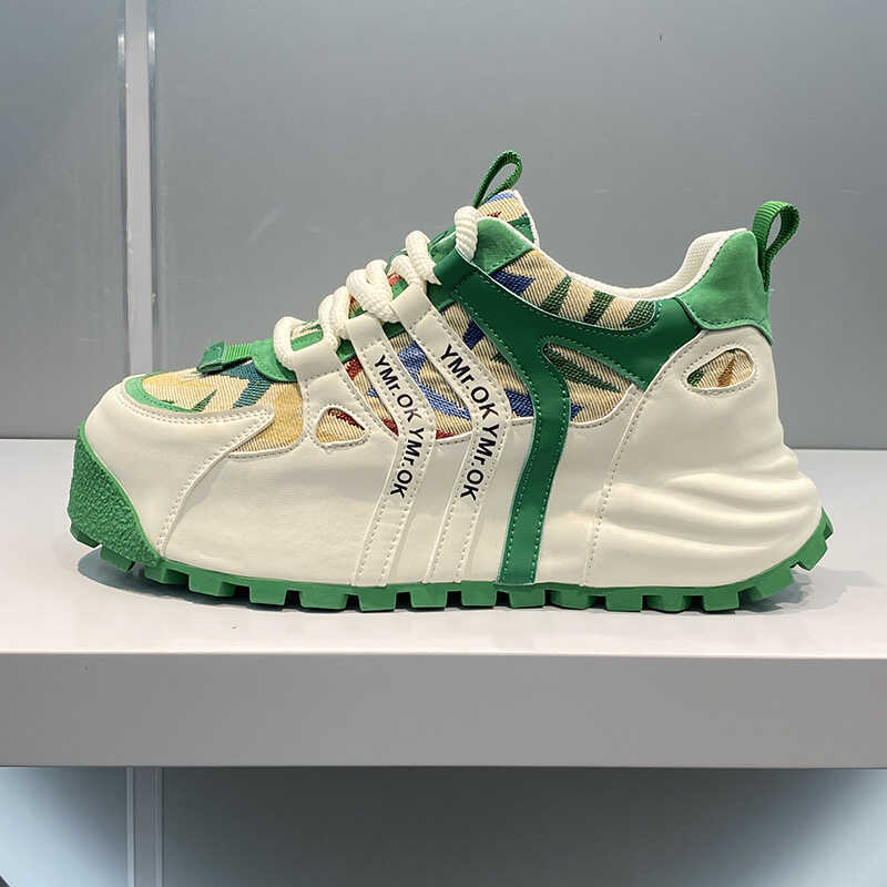 A casual sports shoe