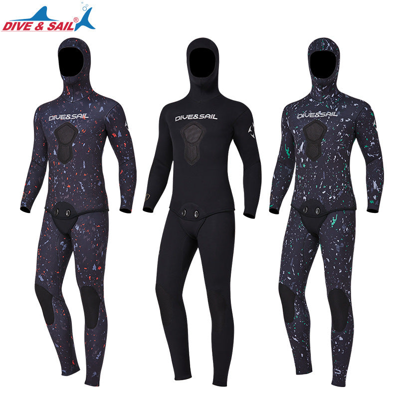 A 7MM wetsuit surf suit