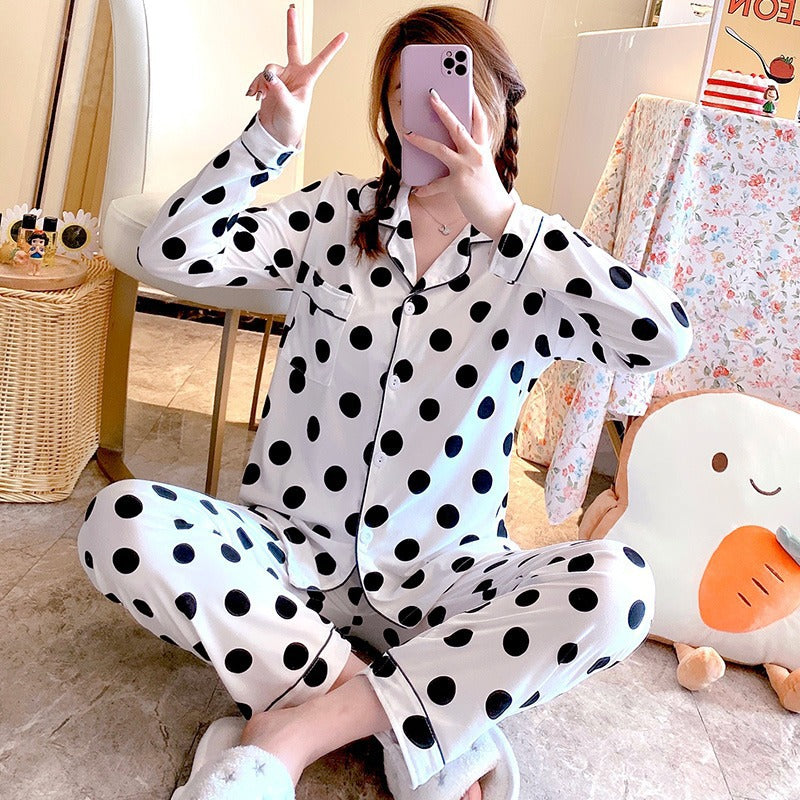 A ladies pajamas