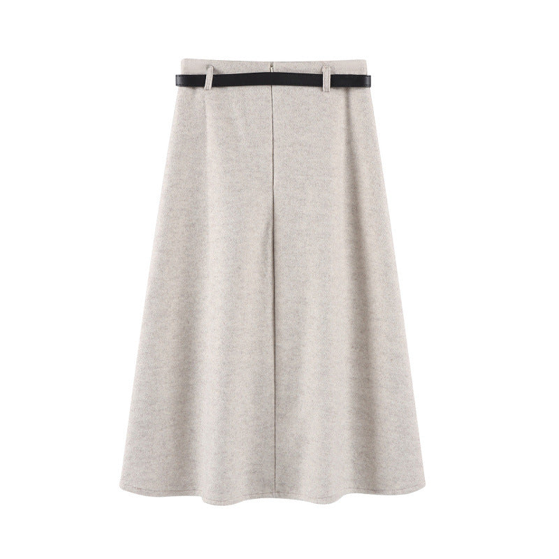 A high waist skirt