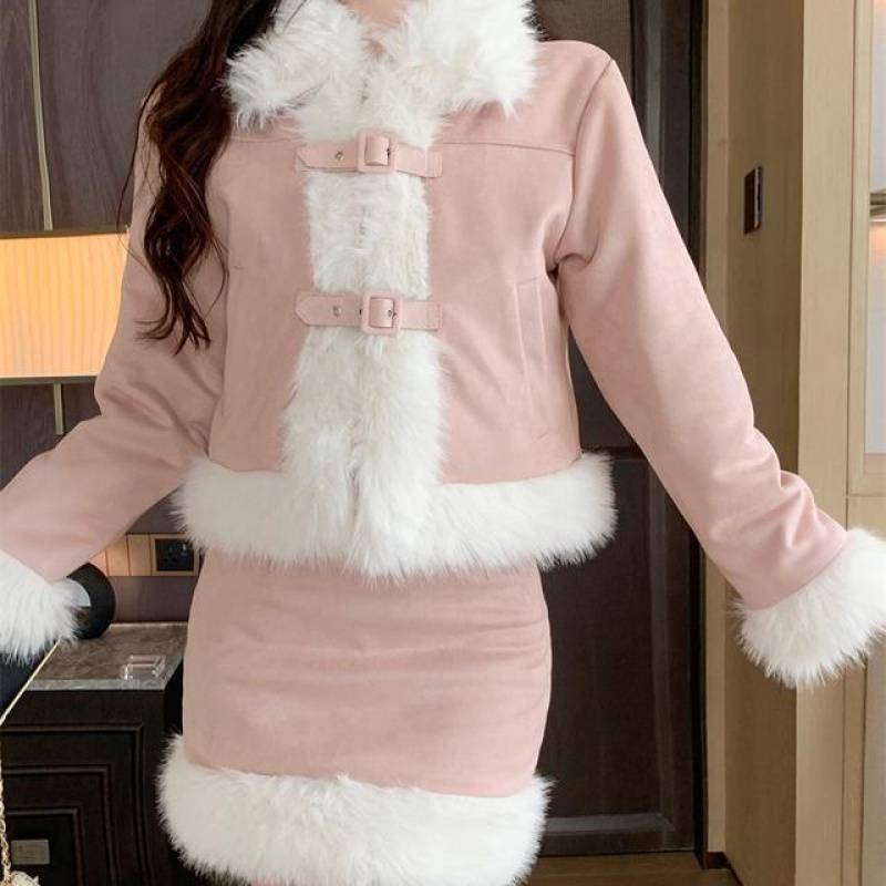 A coat half-length skirt set