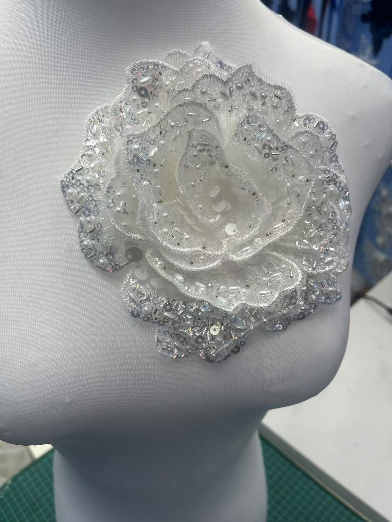 A New Popular Wedding Festival Clothing Patch Handmade Disc DIY Heavy Industry Sequins Beads Roses - Mixbatch