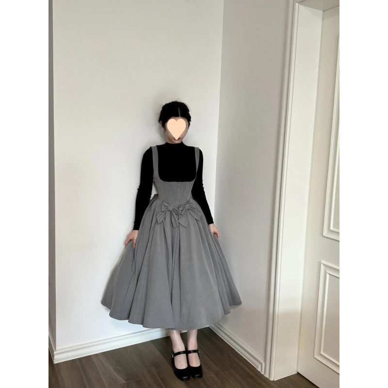 A jacket strap skirt set