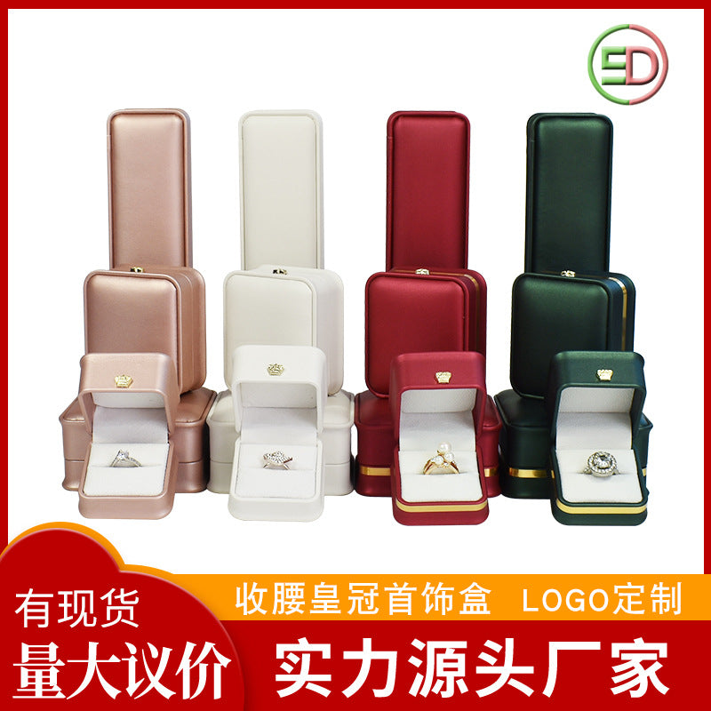 A leather jewelry box custom bronzing LOGO