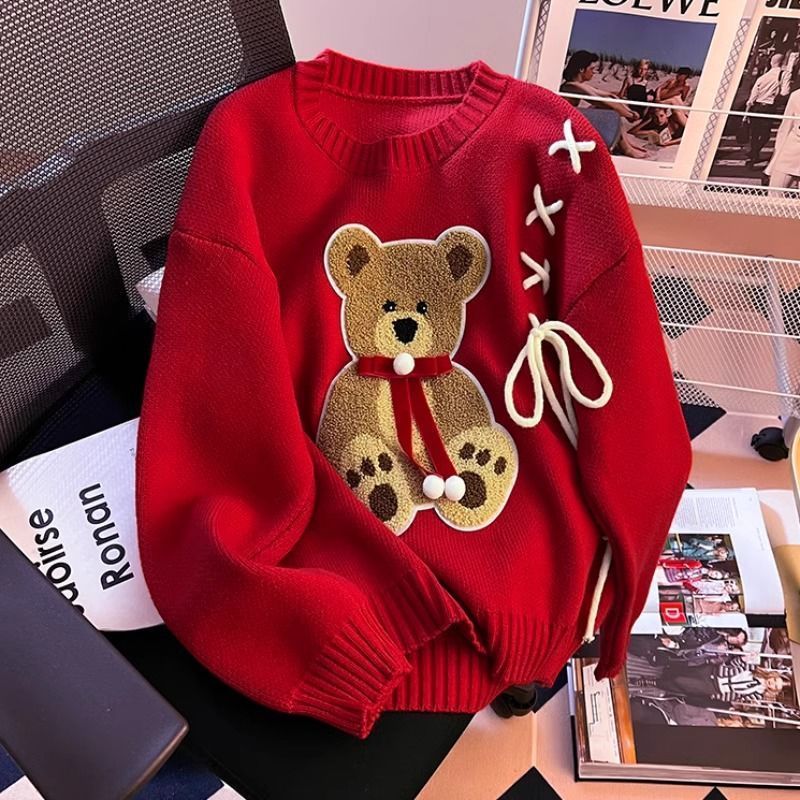 P bear crew neck sweater
