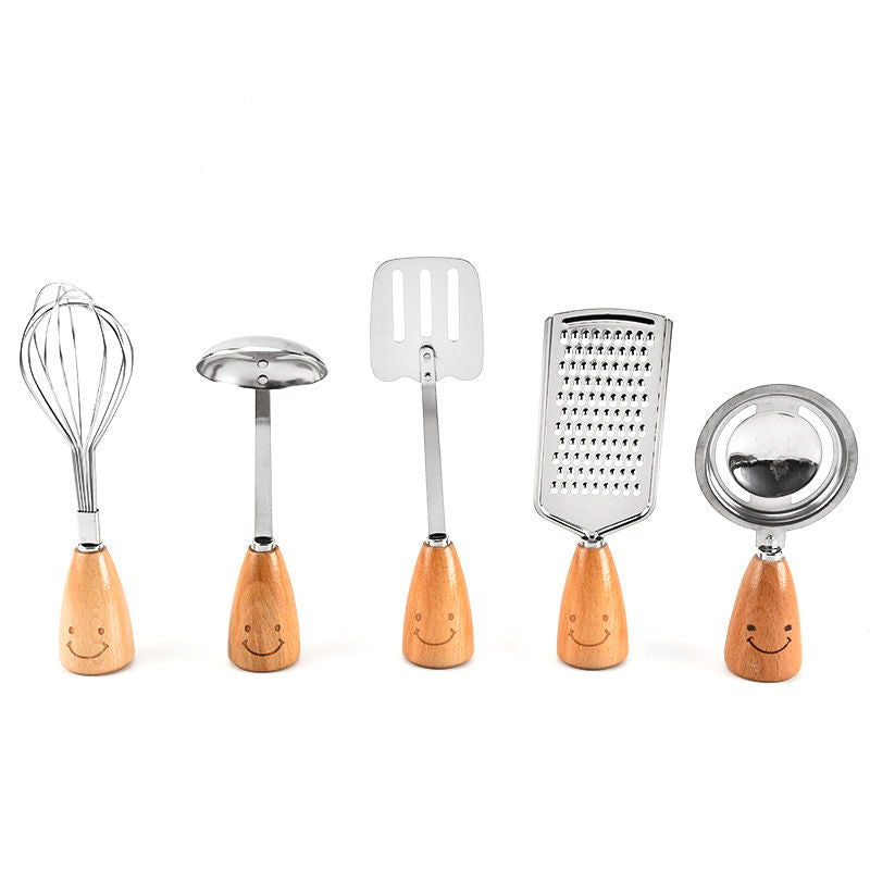 P kitchenware wooden handle set