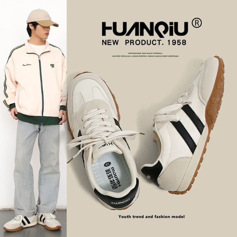 P board shoes are casual and lightweight