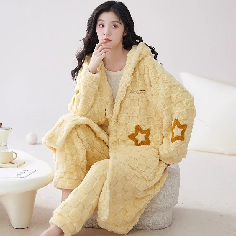 P winter plush pajama set