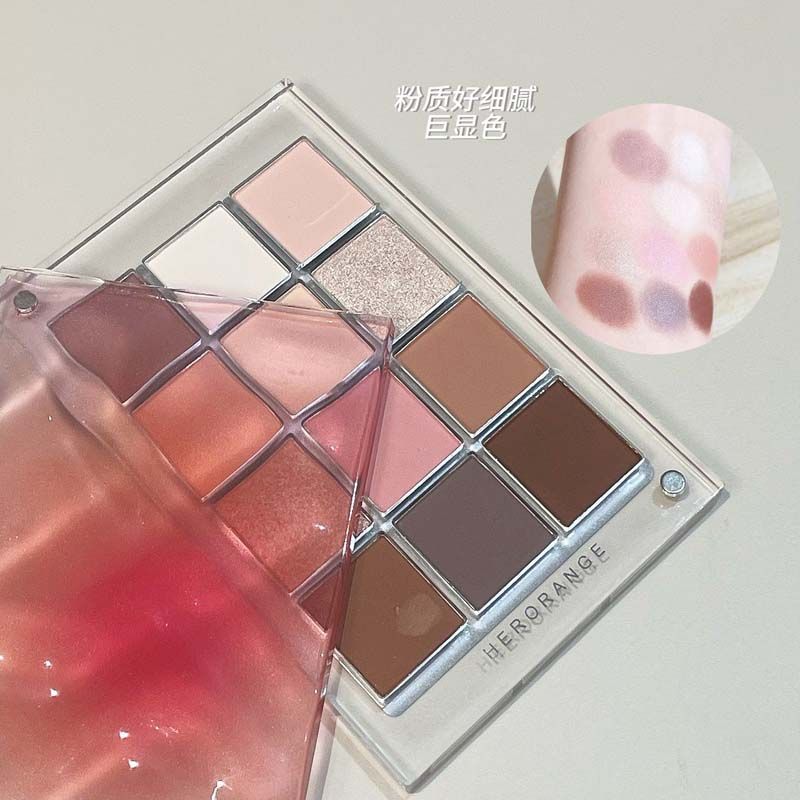 P eyeshadow cosmetics