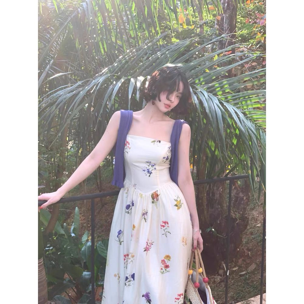 P thin shoulder strap floral dress