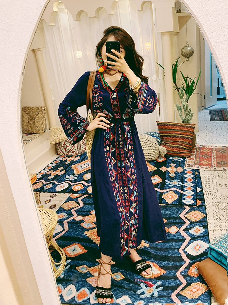 P ethnic style retro embroidery v-neck horn sleeve waist dress Tibet grassland desert photo long dress women
