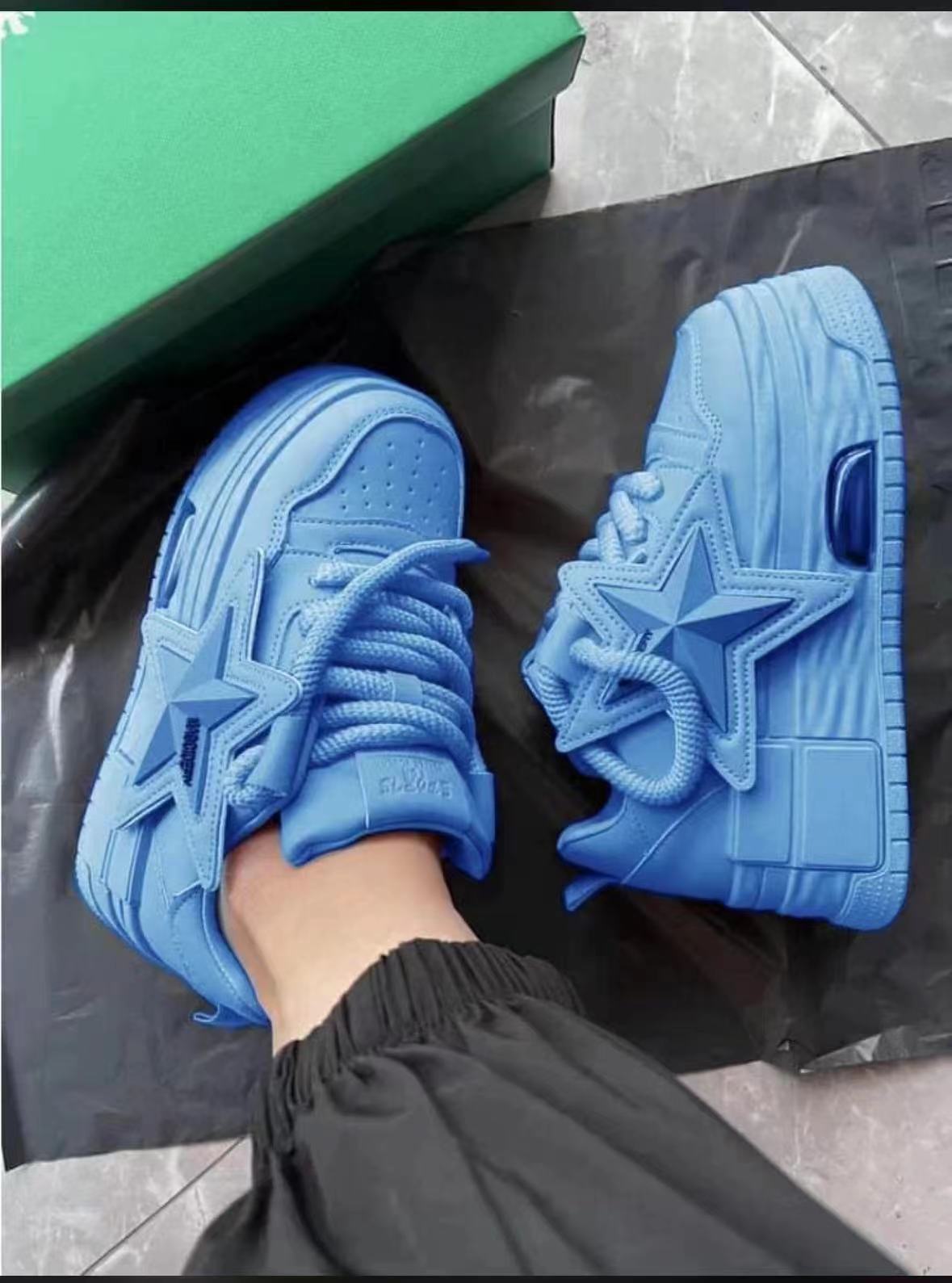A platform shoes