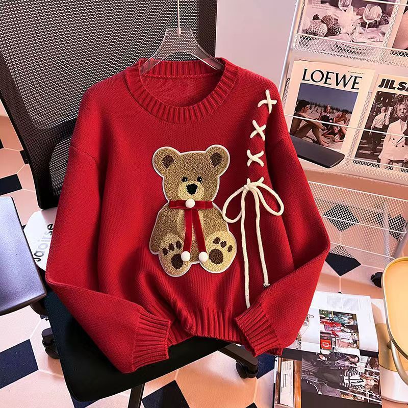 P bear crew neck sweater