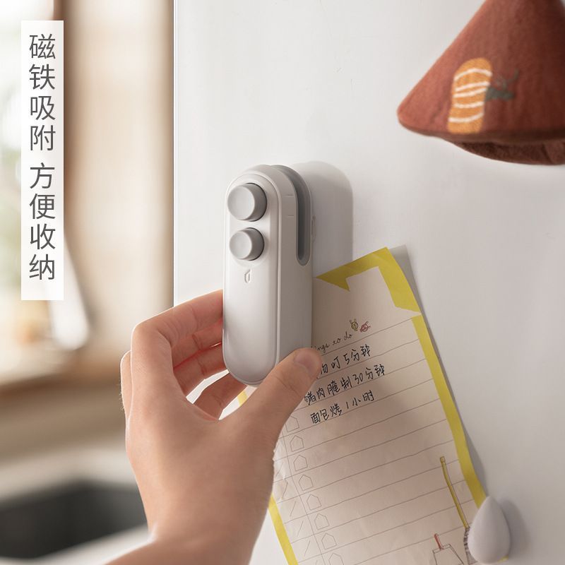 (VIDEO) New Mini Sealing Machine Magnetic Charging Household Snack Freshness Sealing God Multi functional Small Sealing Machine - Mixbatch