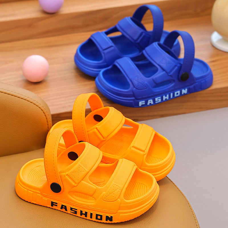 P Korean version of boys' cool slippers dual-purpose new summer wear-resistant middle-aged and older children's soft-soled non-slip children's student beach shoes