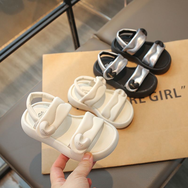 P new soft-soled sports beach shoes summer middle-aged and older children, foreign-style princess students, ultra-light explosion