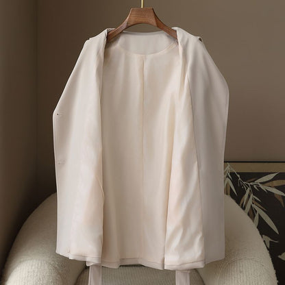 P trench coat