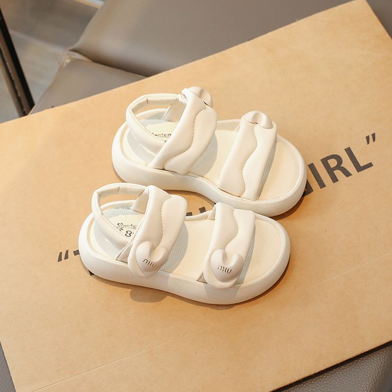 P new soft-soled sports beach shoes summer middle-aged and older children, foreign-style princess students, ultra-light explosion