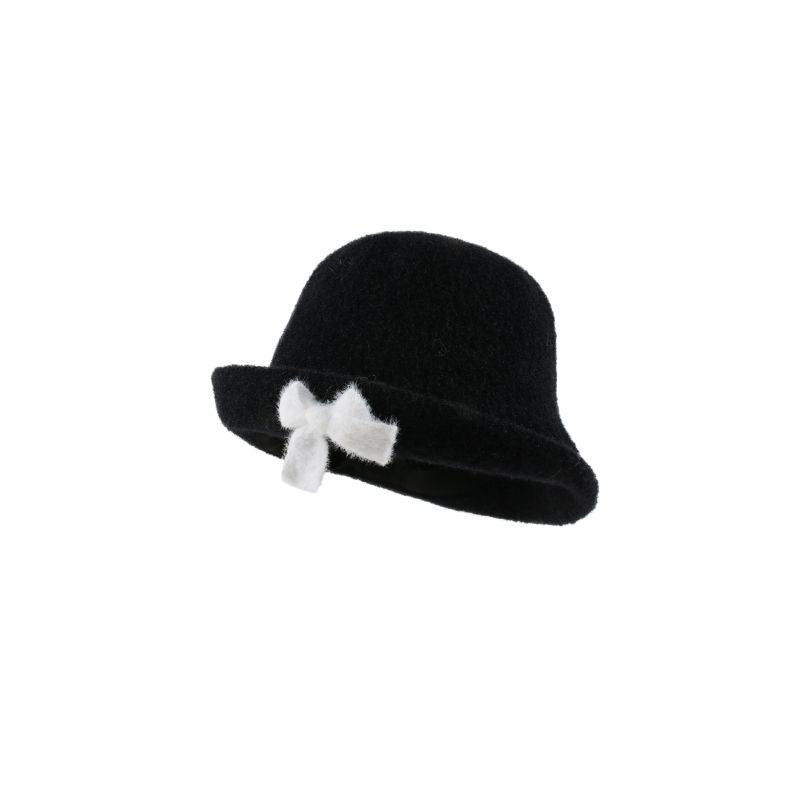 P lady hat